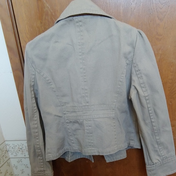 Cute jacket - Picture 5 of 5